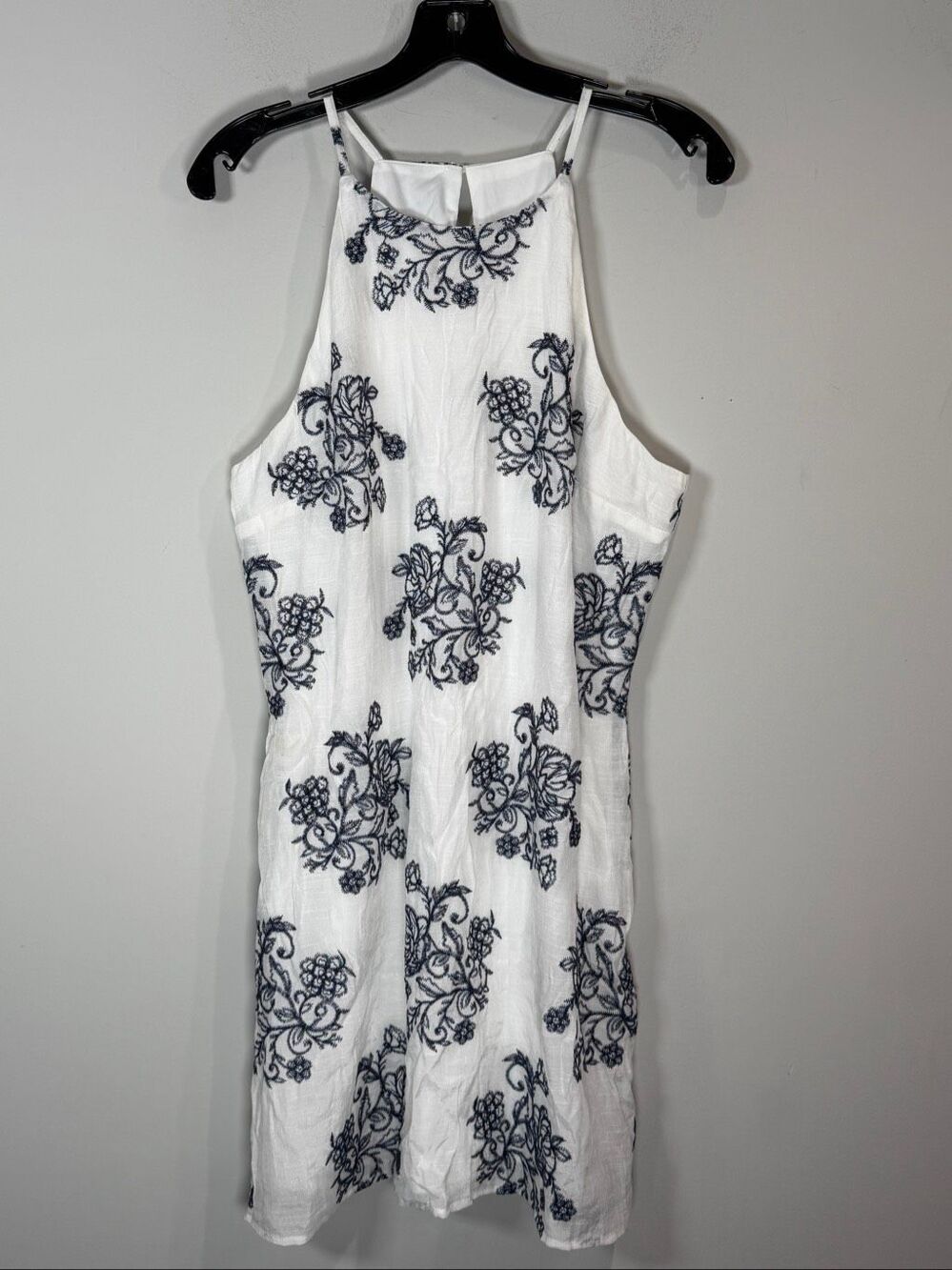 IZ Byer black and white dress size XXL